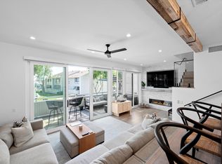 15 Escapade Ct, Newport Beach, CA 92663