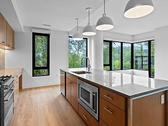 5th image of 10511 Strathmore Hall St #401-B-3B