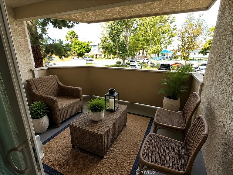 3845 Farquhar Ave — Photo 4