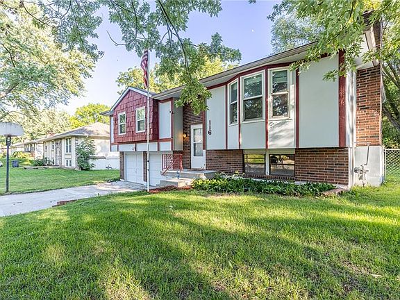 4th image of 116 SE Sandstone Dr