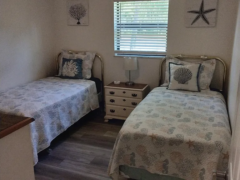 1150 NE County Line Rd — Photo 12