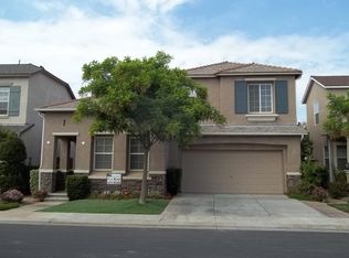 623 W Milano Ln, Clovis, CA