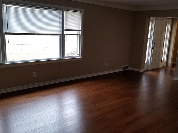 5th image of 942 Sandusky St