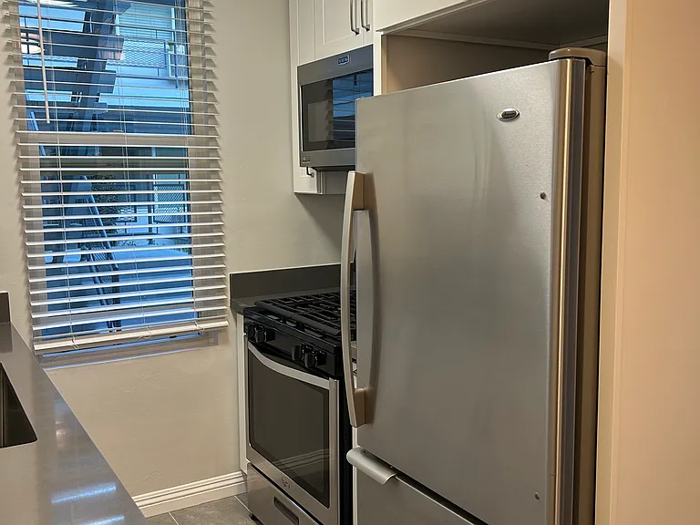 13000 Valleyheart Dr #3 — Photo 3