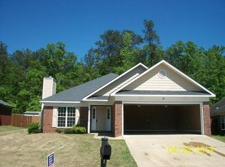 25 Lincolnshire Ln, Phenix City, AL 36870