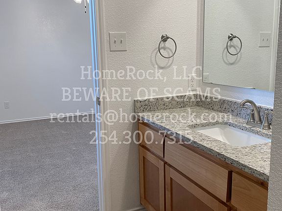 3rd image of 3303 Stonewall Dr #A