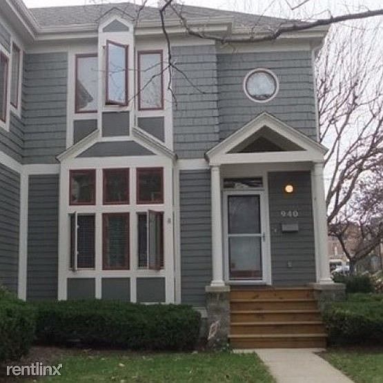 1st image of 940 N Park Ave