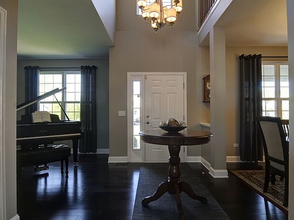 Foyer Entry