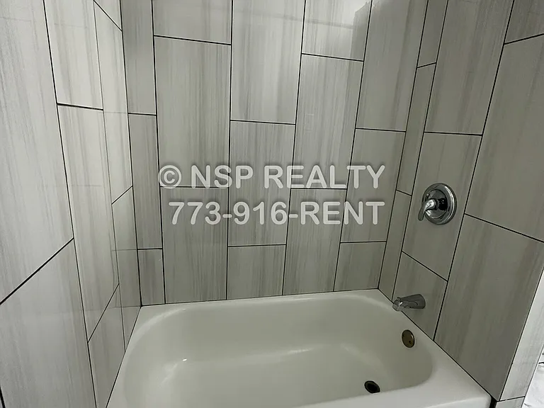 5662 N Ridge Ave #1E — Photo 4