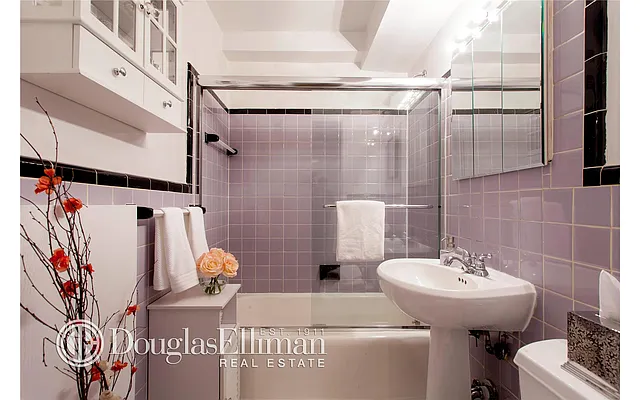 Sold by Douglas Elliman | media 25