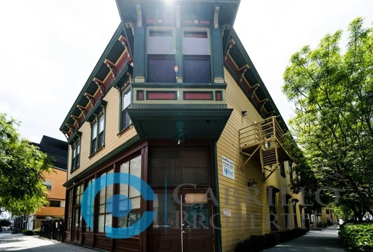 1 bed, 1.0 bath, 450 sqft, $1,800 — Photo 2