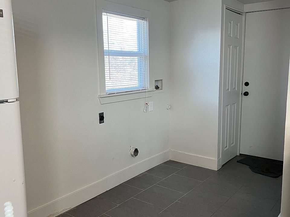 1st image of 5122 Birchman Ave
