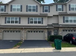 455 Galleon Dr, Mechanicsburg, PA 17050