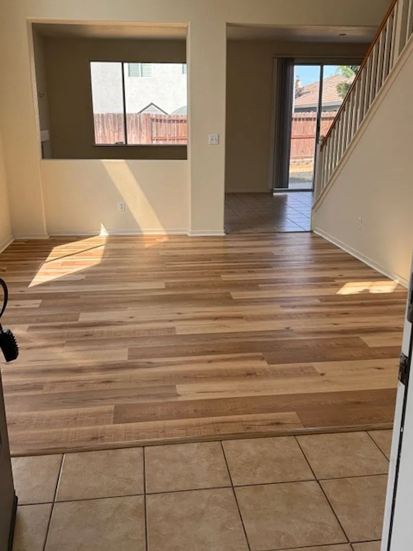 Nice & clean 3 Bedroom, 2 Bath Home in Citrus Heights! — Photo 2