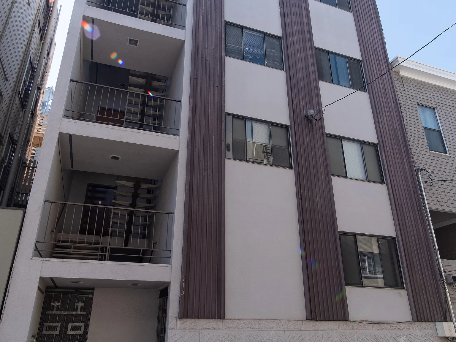 Downtown 3 Bed/2 Bath w/Great Views! — Photo 1