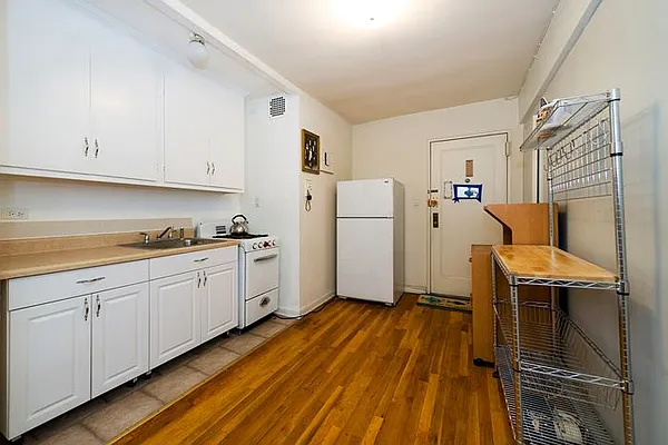 Sold by SBNY RE | media 25