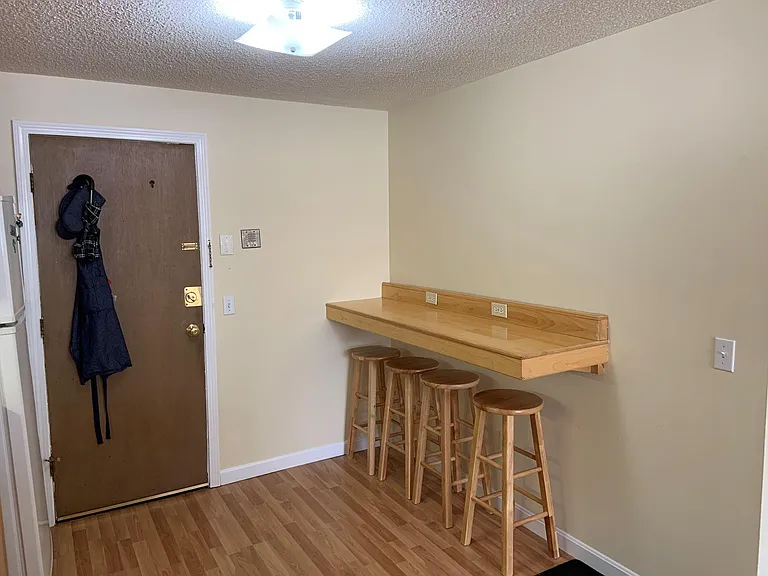 549 Pine St #3 — Photo 10