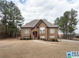 70 Parish Cir, Cropwell, AL 35054