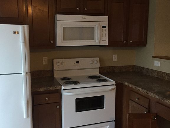 3rd image of 3057 Casper Ave