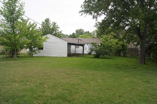 2nd image of 1540 Axe Dr