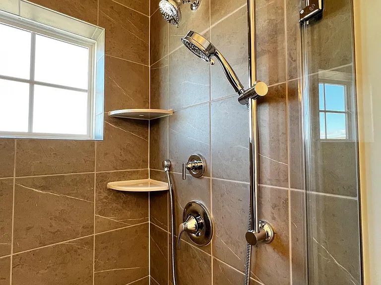357 Andrew Ct — Photo 33