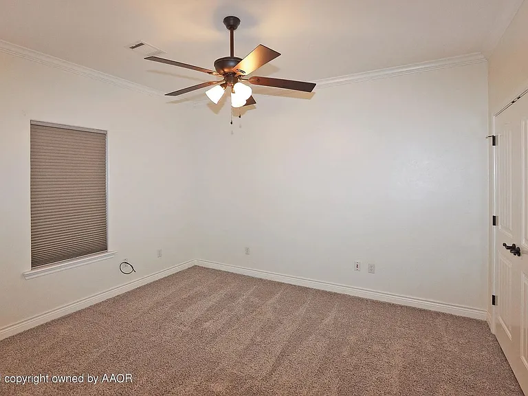 18401 Bradley Ln — Photo 16