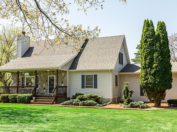 2nd image of 7928 Circle Dr