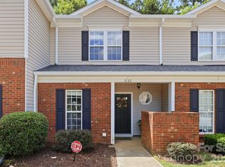 1323 Anthem Ct, Charlotte, NC 28205