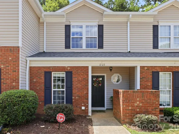 1323 Anthem Ct, Charlotte, NC 28205