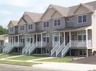 1825 Cedarbrook Ln UNIT 1, Stoughton, WI 53589