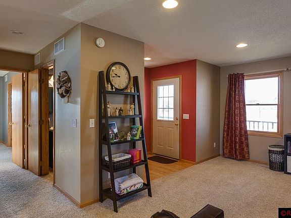 5th image of 1013 Wettergren St