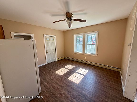 5th image of 1005 S Main Rear St #B