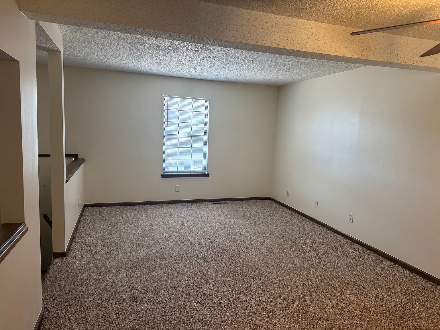 2 bed, 1.5 bath, 1088 sqft, $1,225 — Photo 1