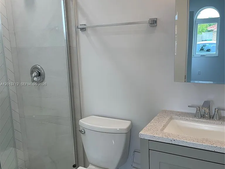 6820 SW 13th Ter — Photo 17