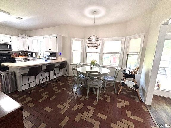 5th image of 905 Belle Meade Dr