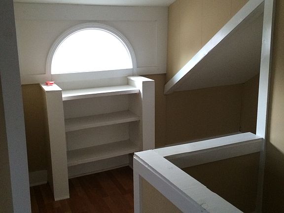 4th image of 203 Wright Ave