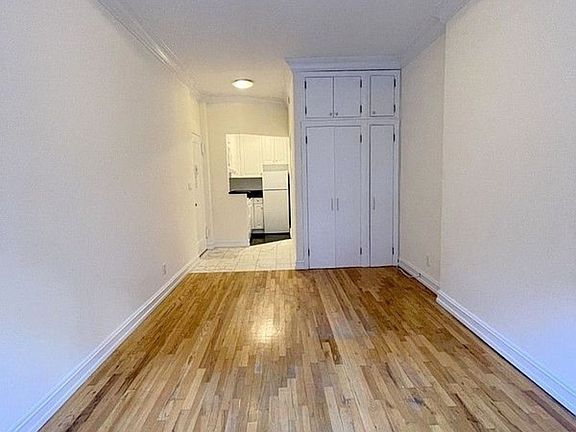 2nd image of 333 E 84th St APT 2A