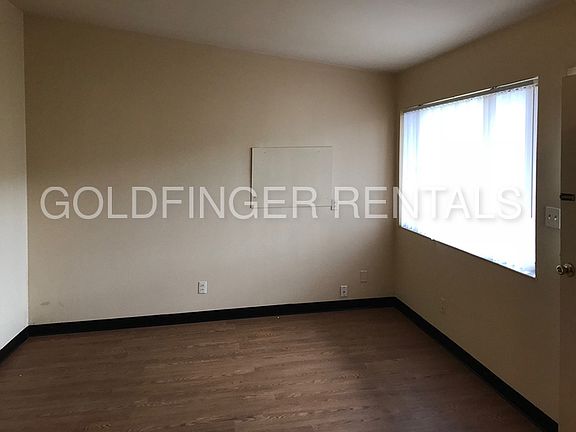 5th image of 536 High Grove Blvd #B
