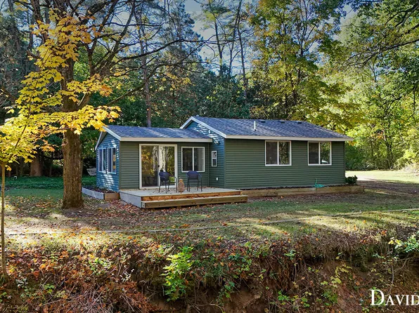 1875 Eleven Mile Rd NE, Comstock Park, MI 49321