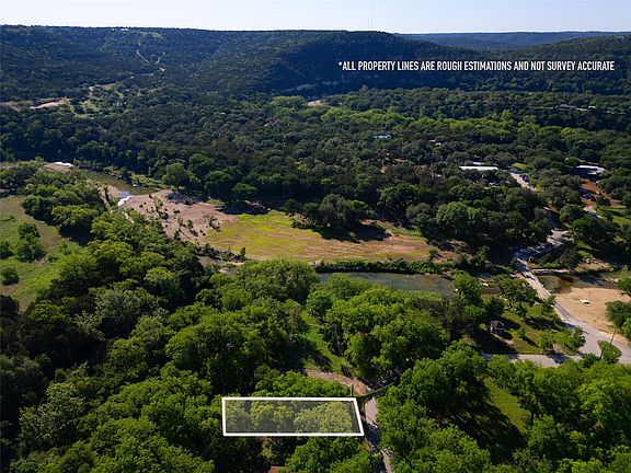 4th image of 11823 Pecan Dr