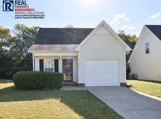 1140 Eastwoods Dr, Murfreesboro, TN 37130
