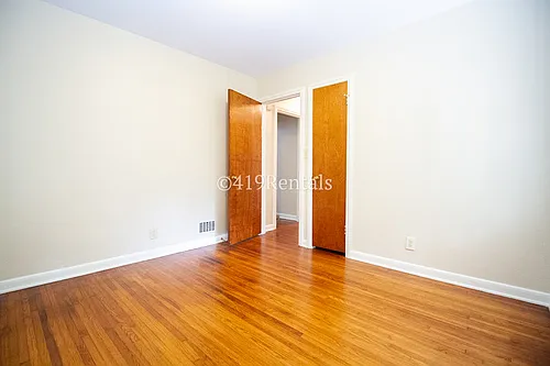 2424 Lambert Dr — Photo 12