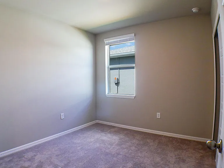 44229 Saddlewood Ct — Photo 15