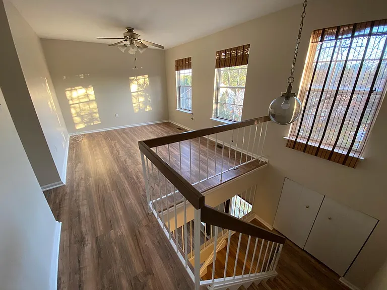 19060 Cherry Bend Dr — Photo 9