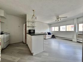 348 Franklin St