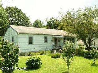 302 Avenue O, Matamoras, PA 18336