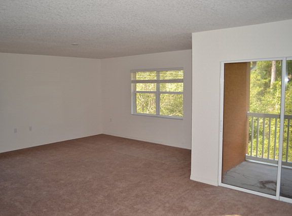 3rd image of 4600 E Moody Blvd Building 7M
