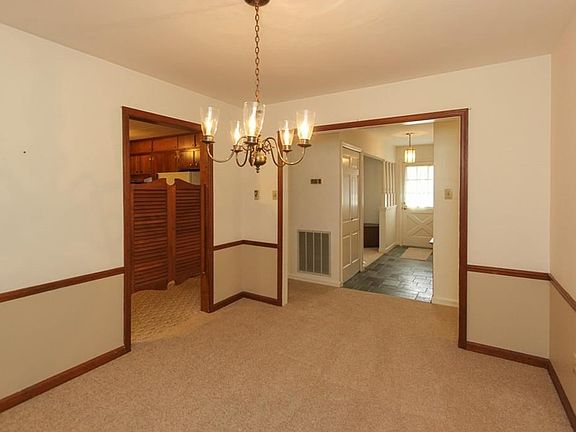 5th image of 6528 S Blossom Ln