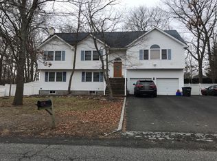 358 Mount Sinai Coram Rd, Mount Sinai, NY 11766