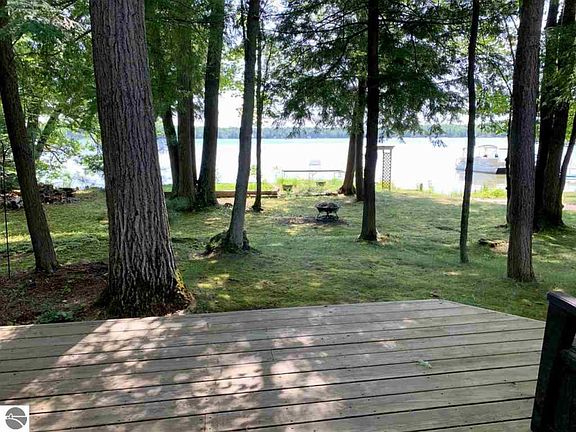 3rd image of 6845 Timberlake Dr